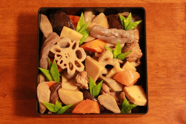 Chikuzen-ni (Braised Chicken & Root Vegetables)