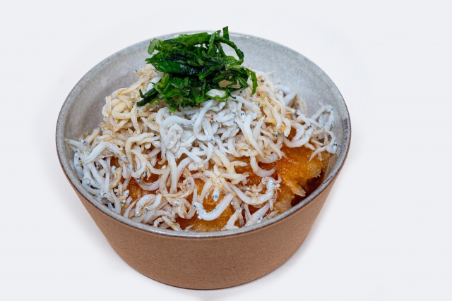 Whitebait with Grated Daikon